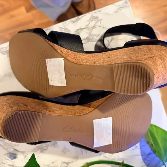 Clarks Black Crisscross Heels - Picture 7 of 8